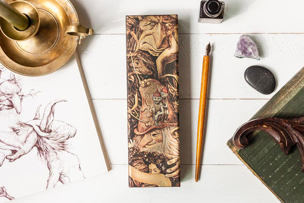 いたずら好きな生き物 - ブライアン・フラウド フェアリー - Hardcover